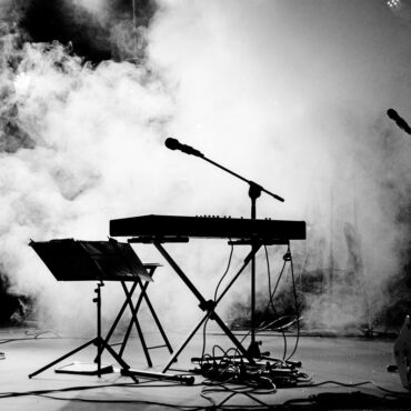 concert scene enfumee1200
